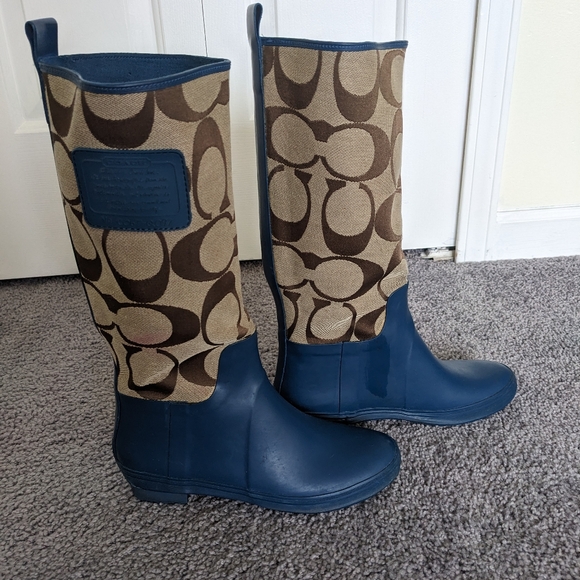 Coach Rain boots for Women. Size 6. Color Blue, Brown and Tan. - Picture 2 of 5